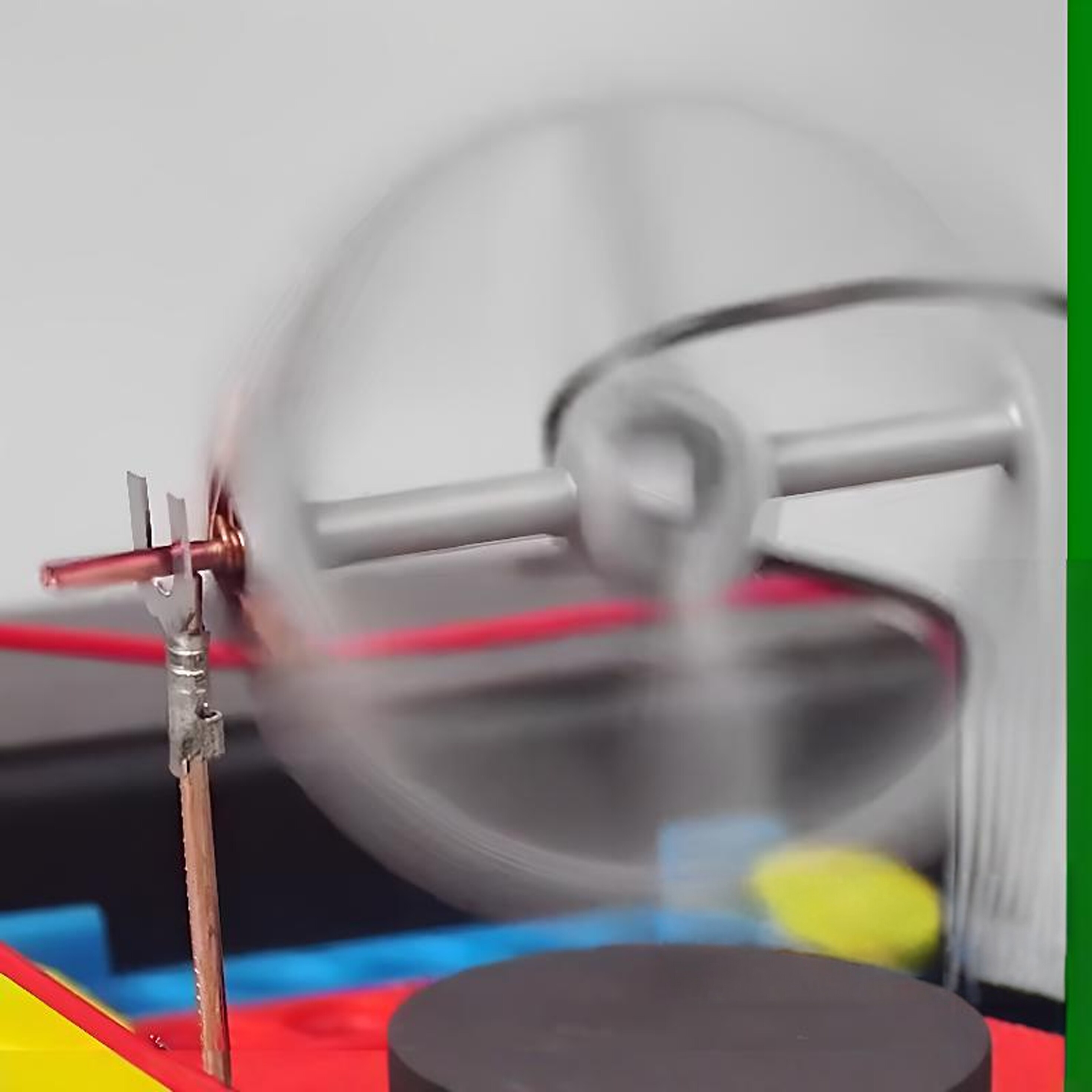 DIY Electromagnetic Motor Expe - огляд і ціна Science Hobby Kit
